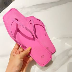 Hu0026M | Shoes | Hm Pink Flat Slippers Flip Flops | Poshmark
